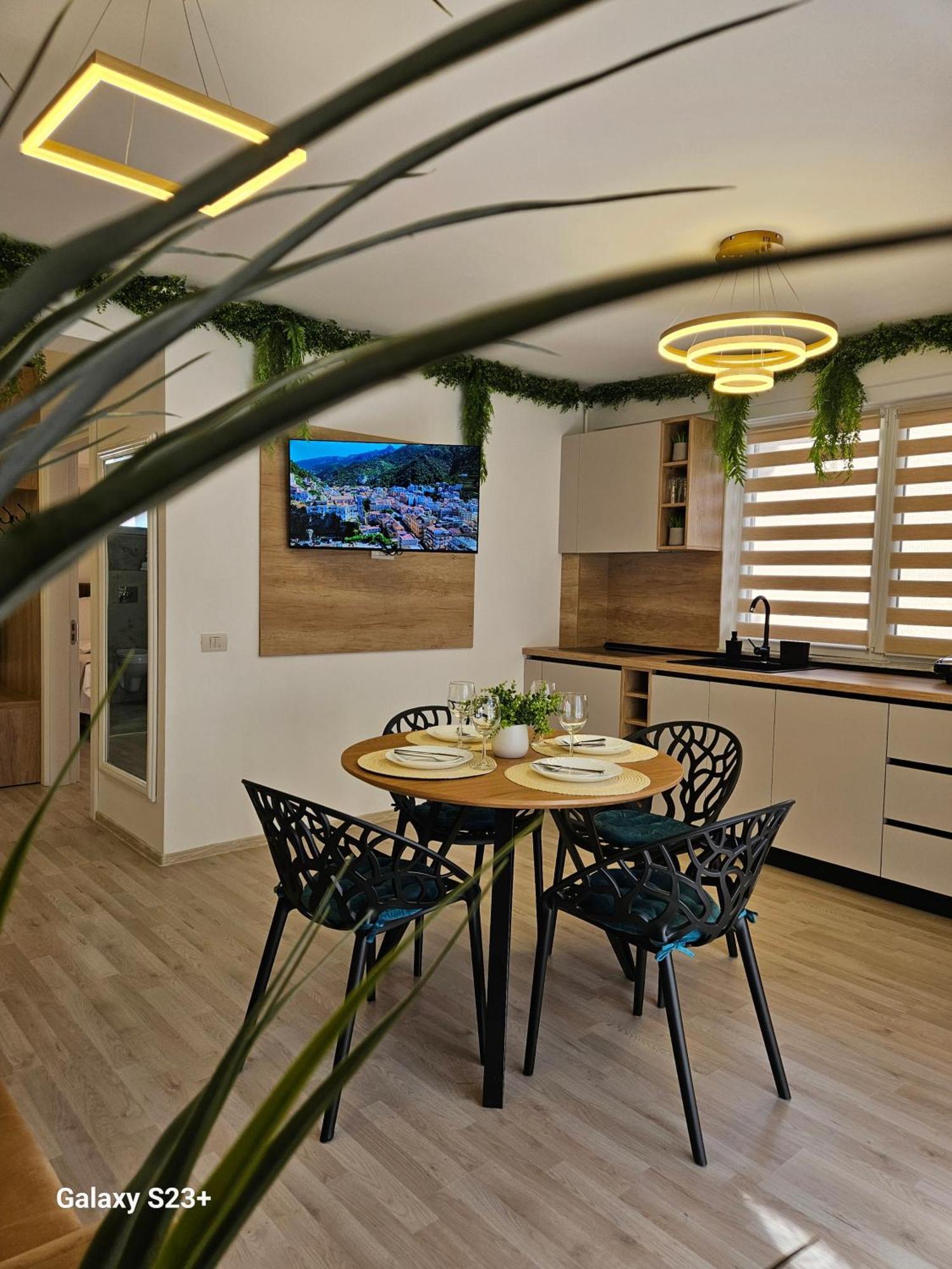 Bali Del Mar Apartments Navodari Exterior photo